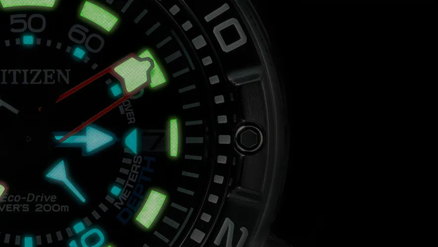 FOR HIGH VISIBILITY IN TOTAL DARKNESS